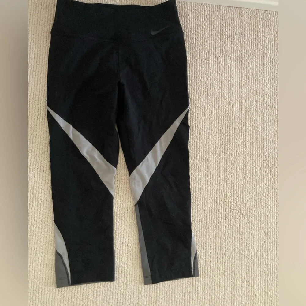 Nike, lot of two Leggings - Picture 2 of 2